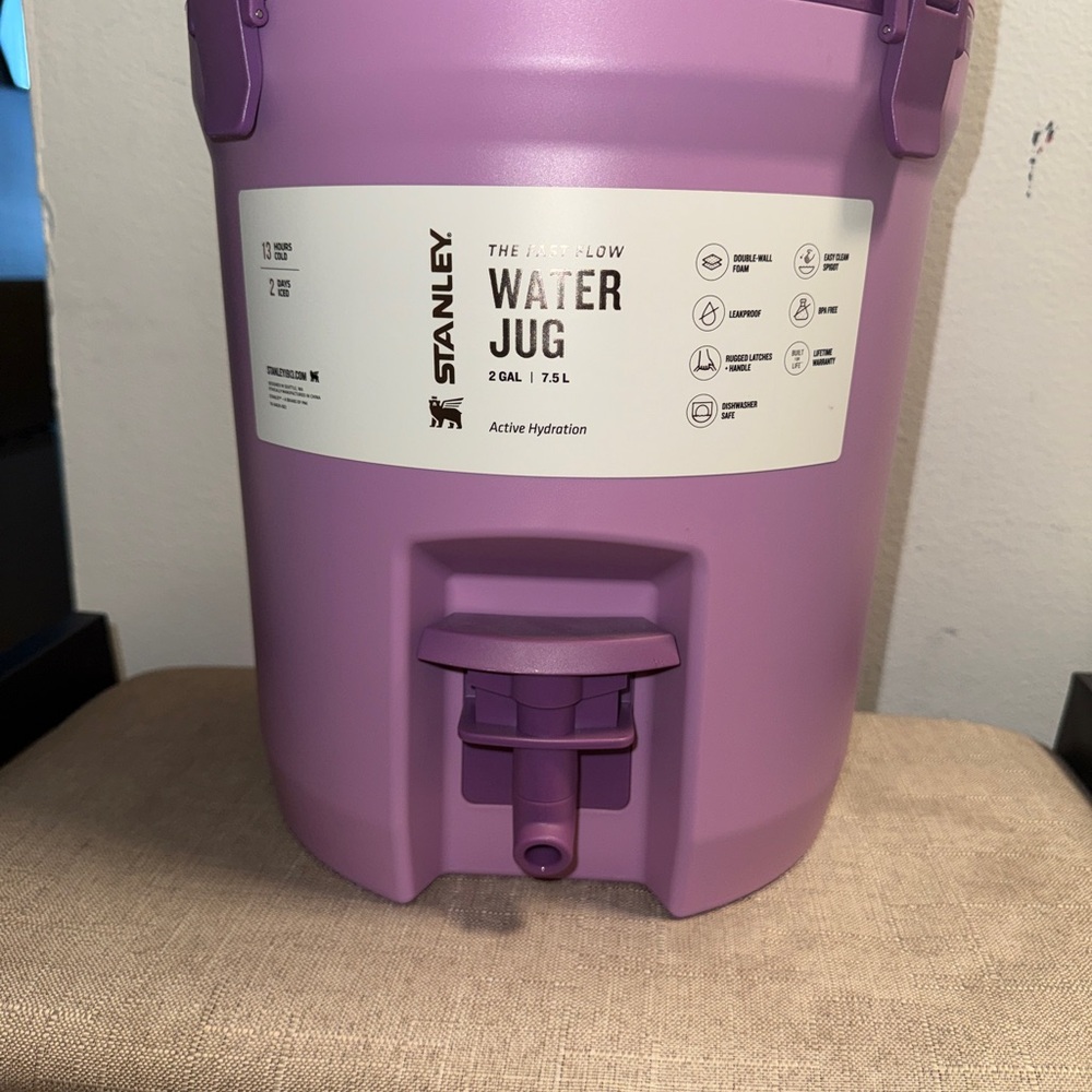 Stanley Purple Water Jug with Spigot